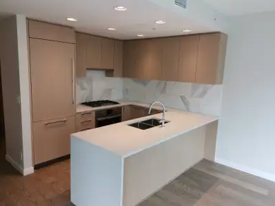1 bed1 Bath640sf+140sf deck Bright UBC apartment beside UBC farm