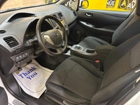 ENJOY EFFICIENT, EMISSIONFREE DRIVING AND COMFORTABLE PERFORMANCE WITH THIS 2015 NISSAN LEAF SL. THI... (image 8)