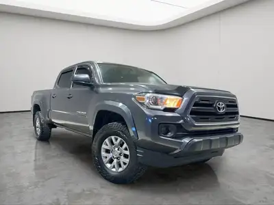 HEATED FRONT SEATS, BACK-UP CAMERA, BLUETOOTH CONNECTION, FOUR WHEEL DRIVE, TOW HITCH Unlock the pot...