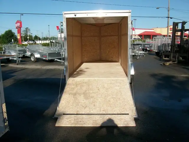 2025 Weberlane ALUMINIUM 6' X 12' V-NOSE 1 ESSIEUX RAMPE VTT MOT in Cargo & Utility Trailers in Laval / North Shore - Image 10