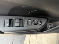 AUTO SEDAN AIR ... Engine: UNKNOWN L/100Km City: 7.9 L/100Km Hwy: 6.1 Safety Equipment ABS And Drive... (image 7)