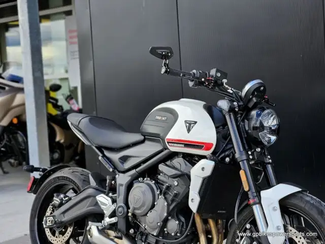 2022 Triumph Trident 660 Crystal White in Street, Cruisers & Choppers in Oshawa / Durham Region - Image 10
