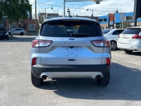 Double L Motors Ltd. For Sale: 2022 Ford Escape SE AWD Looking for a fuel-efficient, modern SUV with... (image 4)
