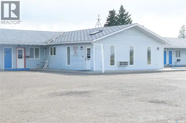 143 Railway AVENUE Coronach, Saskatchewan in Commercial & Office Space for Sale in Moose Jaw - Image 6