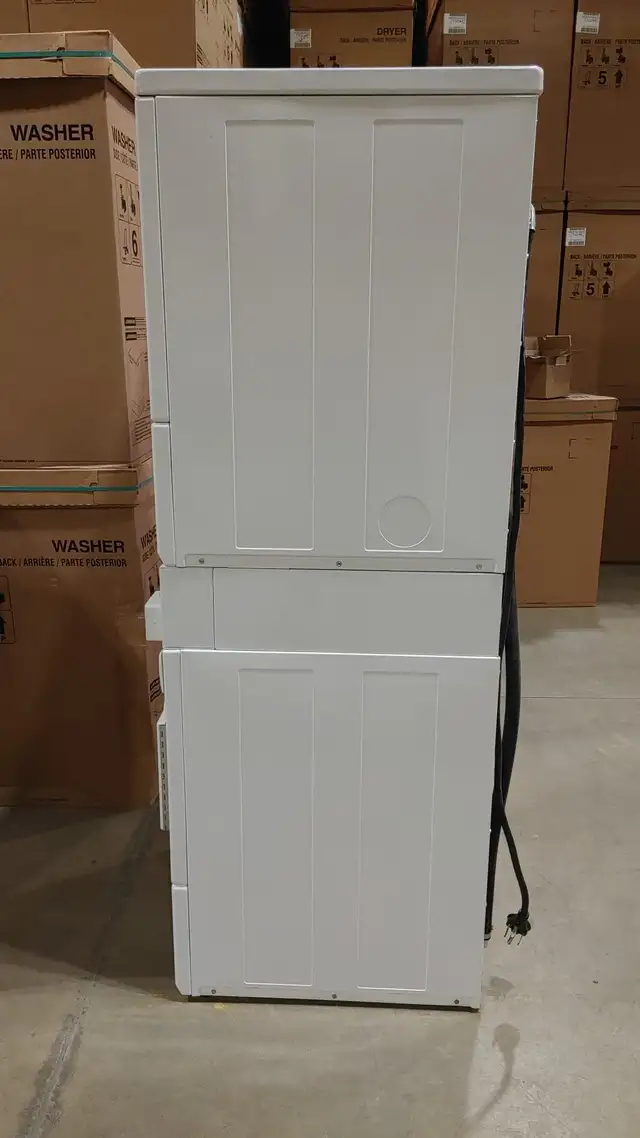 Coin Operated. Stacked Washer and Dryer. Commercial Grade. in Washers & Dryers in City of Toronto - Image 3