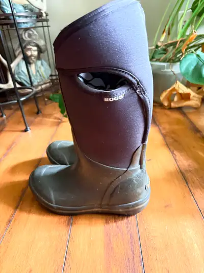 Ladies Bog winter rubber boots, View more