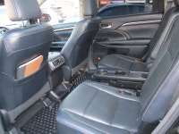 LIKE NEW INSIDE AND OUT. FINISHED IN BLACK WITH BLACK LEATHER INTERIOR. ALLOY WHEELS, HEATED AND VEN... (image 9)