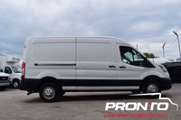 Ford Transit AWD 148WB Toit Moyen ** AC ** Cruise ** Bluetooth ** Camera de Recul ** Tapis et protec... (image 8)