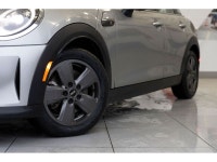 Climate Control, Synthetic Leather Seats, Forward Collision Mitigation, LED Lights, Air Conditioning... (image 1)