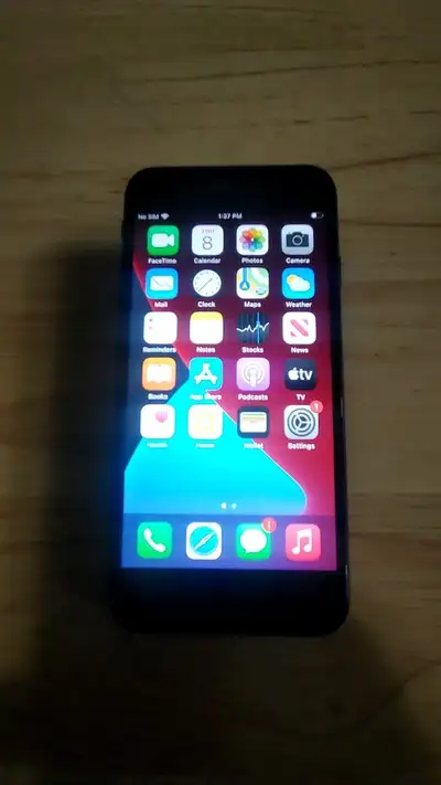 Apple iPhone 8, View more