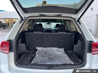 Leather Seats, 3rd Row Seating, Heated & Cooled Seats, Sunroof, Heated Steering, Heated Rear Seats,... (image 8)