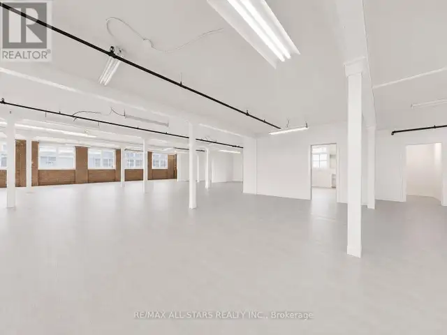 303 - 14 MCCAUL STREET Toronto (Kensington-Chinatown), Ontario in Commercial & Office Space for Rent in City of Toronto - Image 7