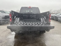 3.92 REAR AXLE RATIO,WHEELS: 20 X 9 ALUMINUM PAINTED CLAD (STD),TIRES: 275/55R20 OWL ALL-SEASON (STD... (image 8)