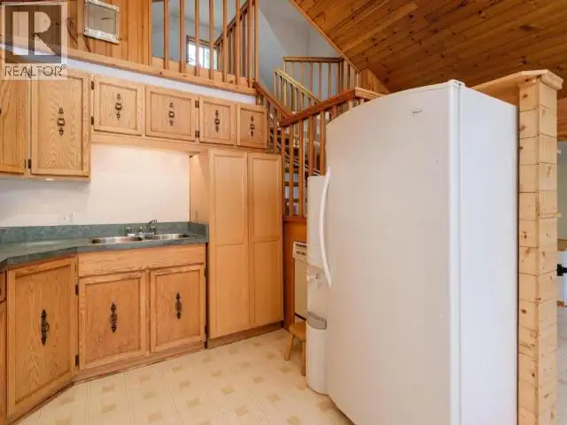 14 OLD CONSTABULARY ROAD Whitehorse South, Yukon in Houses for Sale in Whitehorse - Image 18