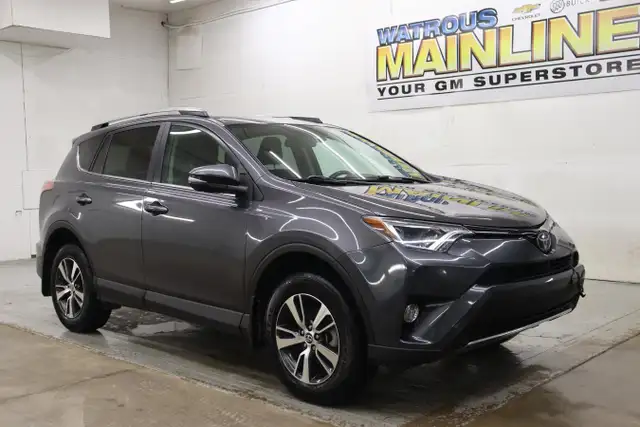 2017 Toyota RAV4 AWD 4dr XLE