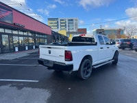 WE ARE OPEN 7 DAYS A WEEK........PICKUP........4X4........6 CYLINDER 3.0L ECO-DIESEL ENGINE WITH 240... (image 6)