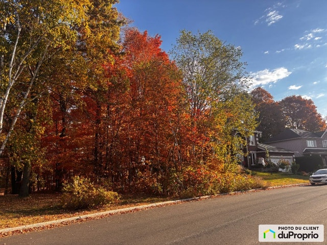 $459,000 - Residential Lot for sale in St-Romuald — photo 1