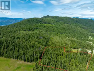 Welcome to 3175 Hautala Rd, located within the peaceful community of White Lake, BC. This very priva...