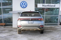 Adventure-ready and packed with value, this 2025 Volkswagen Taos Comfortline with just 21,125 kms is... (image 4)