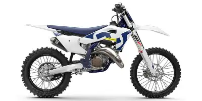 PRICE INCLUDES FREIGHT & PDI Engine Type: Single-Cylinder Displacement: 7.6 cu. in. (124.8 cc) Bore...