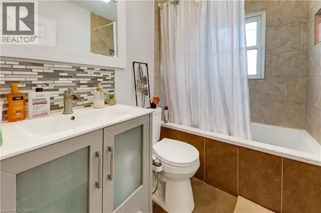 169 BRUCE Street Kitchener, Ontario in Houses for Sale in Kitchener / Waterloo - Image 14