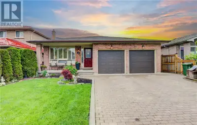 Great family home (4 level backsplit) on quiet cul de sac. Features include slate tiles in family ro...
