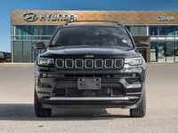 *Low Mileage, Sunroof, Premium Audio, Uconnect 5 Nav w/10.1 inch Display!* With outstanding off-road... (image 1)