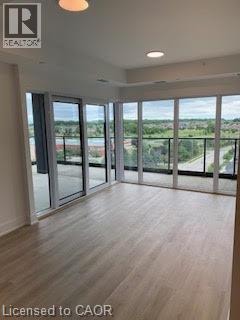 575 CONKLIN Road Unit# 901 Brantford, Ontario 5