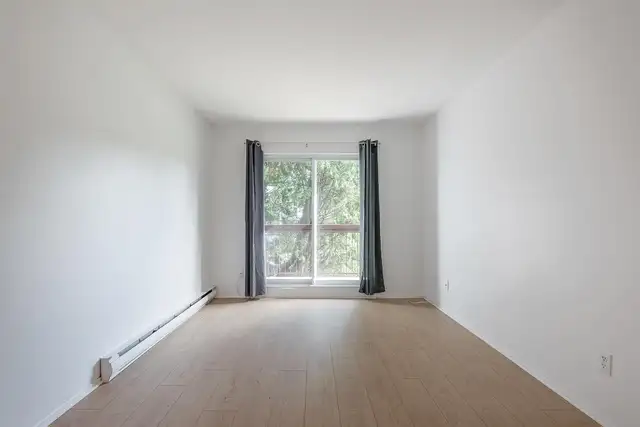BEAU 3 1/2 Saint-Bruno – Rue paisible – Décembre in Long Term Rentals in Longueuil / South Shore - Image 4