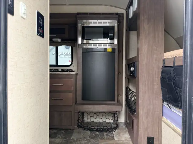 2016 Forest River R POD 176 in Travel Trailers & Campers in St. Albert - Image 7