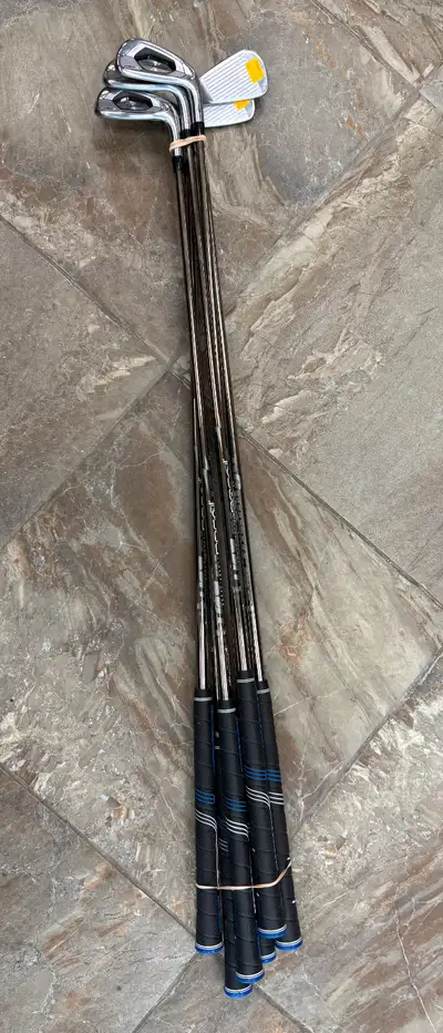 Titleist Golf Club Set - P, 5, 6, 7, 8, 9 *LIKE NEW*, View more