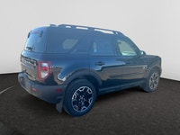 Check out this vehicle's pictures, features, options and specs, and let us know if you have any ques... (image 4)