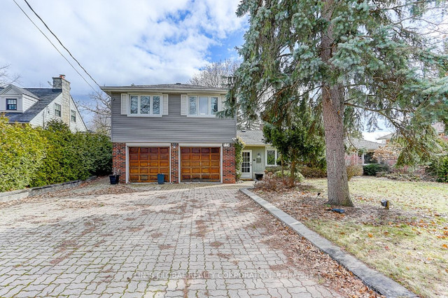 3 Bedroom Home near Downtown Richmond Hill! Must See!! in Houses for Sale in Markham / York Region