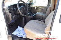 ** AC ** Camera de recul ** Allonger ** Hitch ** Support à échelle ** ** 141,000km Certifié ** 2.8L... (image 9)