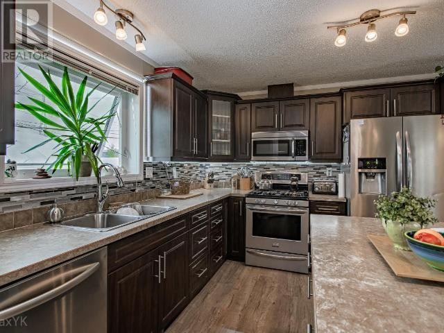 101 DRYBONES DRIVE Yellowknife, Northwest Territories in Houses for Sale in Yellowknife - Image 4