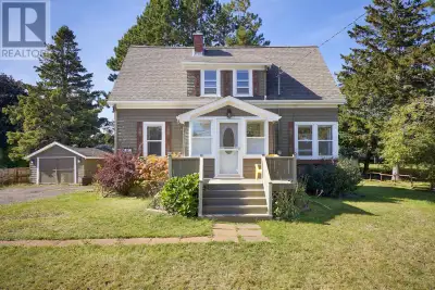 A well maintained Summerside home, with excellent rental potential! This 3-bedroom property features...