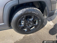 This Jeep Compass delivers a Intercooled Turbo Regular Unleaded I-4 2.0 L/122 engine powering this A... (image 9)