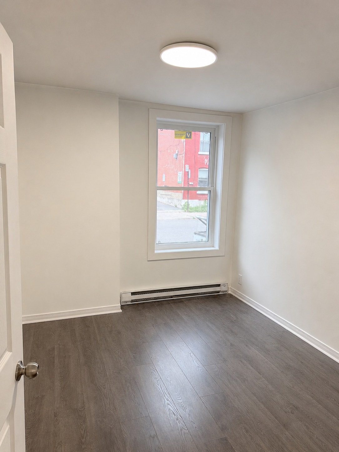 Downtown Large 5 1/2 for rent near Metro Lionel_Groulx — photo 1