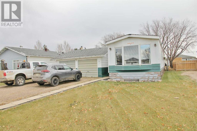 213 6 Avenue Maidstone, Saskatchewan in Houses for Sale in Lloydminster - Image 2