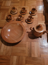 Ensemble de 6 petites tasses et soucoupes avec assiette creuse Laval / North Shore Greater Montréal Preview