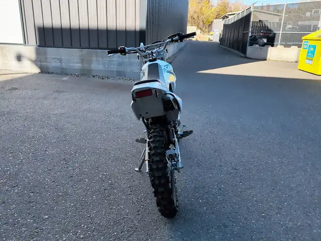 2026 Kawasaki KLX 140R L in Dirt Bikes & Motocross in Calgary - Image 11