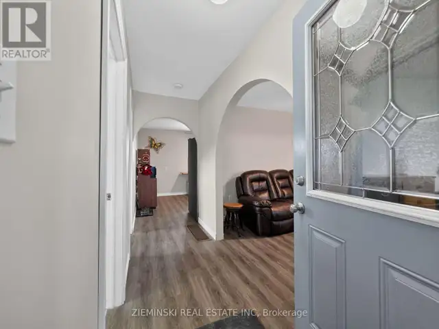 PT LT 4 CON 5 NEWMARKET TWP, 11 HIGHWAY Iroquois Falls (IF - Uno in Houses for Sale in Timmins - Image 5