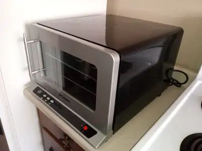 Sylvania table top 8 bottle Electronic  wine chiller, fridge, View more