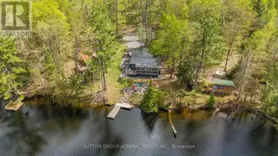 Tranquil Retreat with Panoramic Water Views in the Heart of Muskoka! Welcome to 1023 Kirkpatrick Lan...