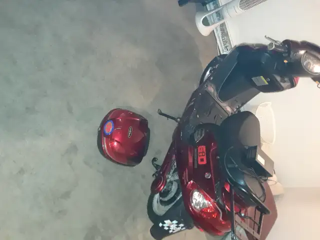 Gio Electric Scooter/eBike No Lisence Req Starts & Runs $750 OBO in Scooters & Pocket Bikes in Winnipeg - Image 3