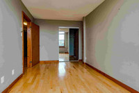 Live Close to Campus at 265 Ontario Street August 31! Looking for affordable, comfortable housing ne... (image 3)