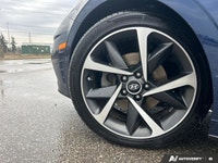 The advertised vehicle price is based on a promotional finance offer. Customers who purchase the veh... (image 8)