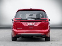 Come see this 2024 Chrysler Pacifica Touring-L before someone takes it home! *You Can't Beat the Pri... (image 5)