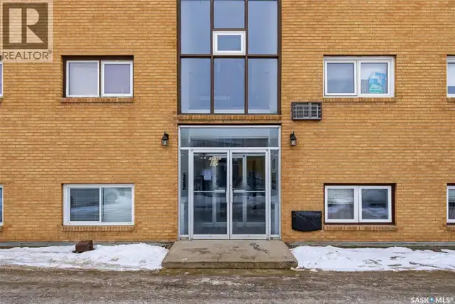 3 4341 Rae STREET Regina, Saskatchewan in Condos for Sale in Regina - Image 3