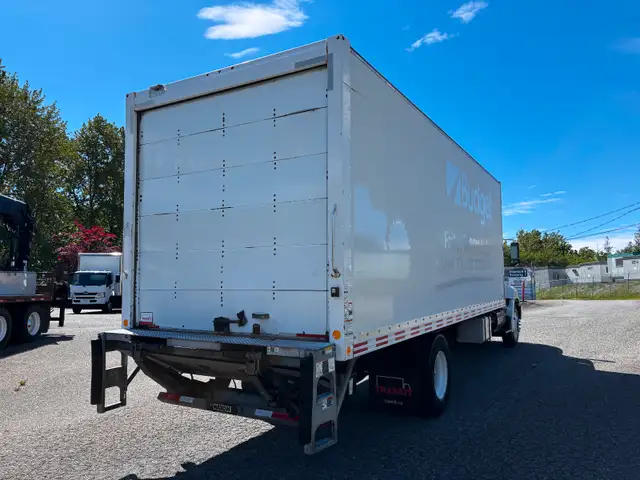 2019 Hino 338 24'   151kms in Heavy Trucks in Abbotsford - Image 5